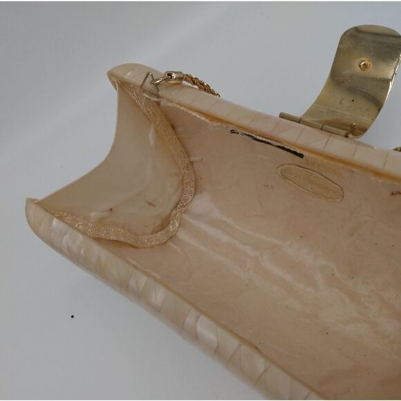 VINTAGE LISETTE Rare 1950s Blush Mother of Pearl & Lucite Clutch Gold Hardware - Picture 4 of 16